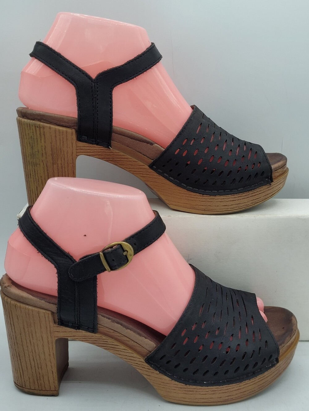 Dansko Denita Black Nubuck sandalperforated leather wood-looking Block Heel -37